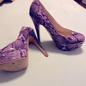 Ami clubwear purple snake heels Size 7